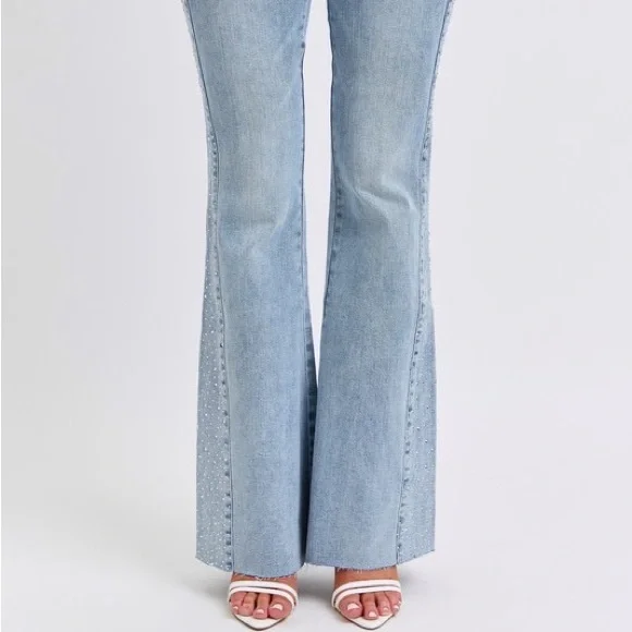 Judy Blue Full Size Mid Rise Rhinestone Side Panel Detail Flare Jeans Plus Size - Picture 10 of 15
